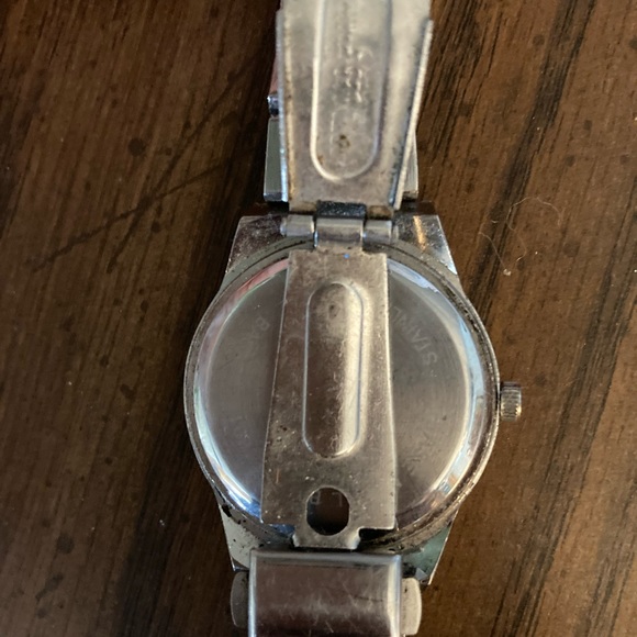 Ladies Js Watch - Picture 3 of 4